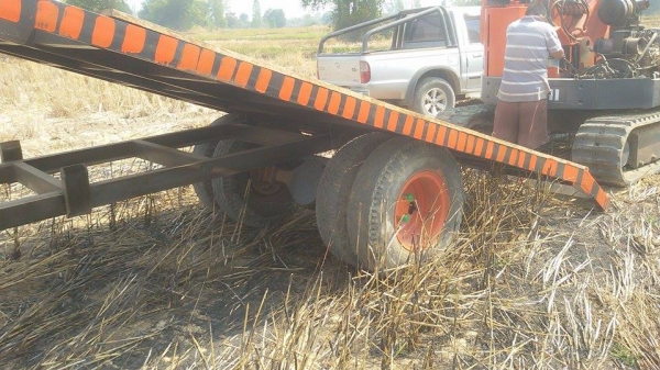 ขายพ่วงลากแบ็คโฮเล็ก5ตัน 39,000ขนอ้อยได้