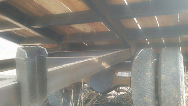 ขายพ่วงลากแบ็คโฮเล็ก5ตัน 39,000ขนอ้อยได้