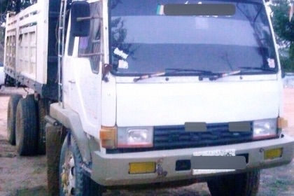 MITSUBISHI FUSO FN527 - 195 HP 6D16 MA 24389 สิบล้อดั๊มพ์ 2 เพลา กระบะดั๊มพ์เหล็ก 12 ตันของ KAC โคราชสภาพดีพร้อมบรรทุกได้เลย เครื่องแห้งแรงดีไม่มีเยิ้ม เกียร์ 10 SPEED เดิมๆ ภายในห้องเก๋งคอนโซลสวยครบ แอร์ พวงมาลัยเพาเวอร์ ระบบเบรคทริ๊ปฟี้ ช่วงล่างแน่นคัชซ