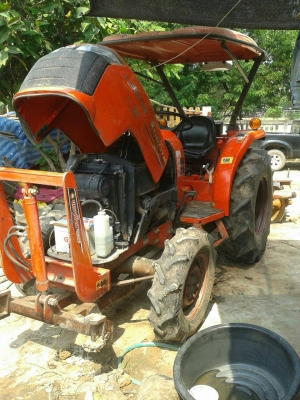 ตัดราคาครับ275000ขายรถไถคูโบต้า36แรงพร้อมอุปกรณ์3ชิ้นครับ มีใบดัน ผาน โรตารี่