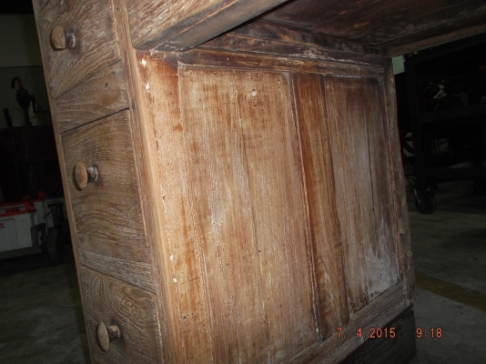 โต๊ะทำงานไม้สักเก่า ทั้งหลัง สภาพดี หายากมาก ใครได้ครอบครองไม่ผิดหวัง โต๊ะทำงานไม้สักเก่า ทั้งหลัง สภาพดี หายากมาก ใครได้ครอบครองไม่ผิดหวัง