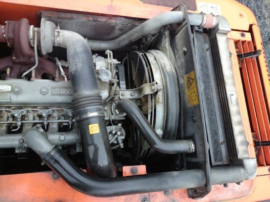 รถขุด HITACHI ZX200-E 1*****  5963ชม.  ปี2004  เครื่องISUZU AA-6BG1T  รถสภาพดีครับ