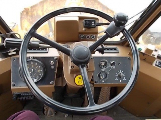 รถตักล้อยาง Caterpillar 936EZ #4SB01845 สต็อกเรา สนใจโทร. 080-6565422 (หนิง)