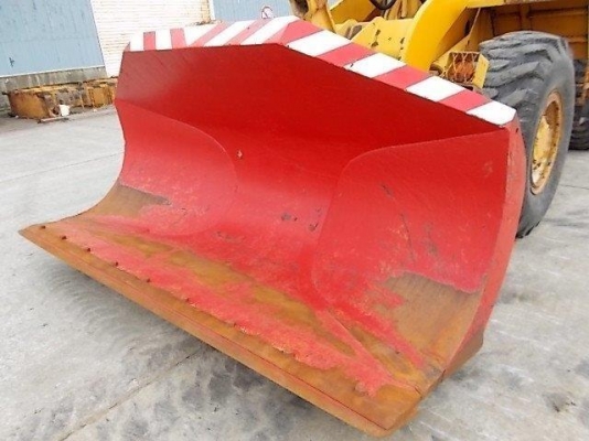 รถตักล้อยาง Caterpillar 936EZ #4SB01845 สต็อกเรา สนใจโทร. 080-6565422 (หนิง)