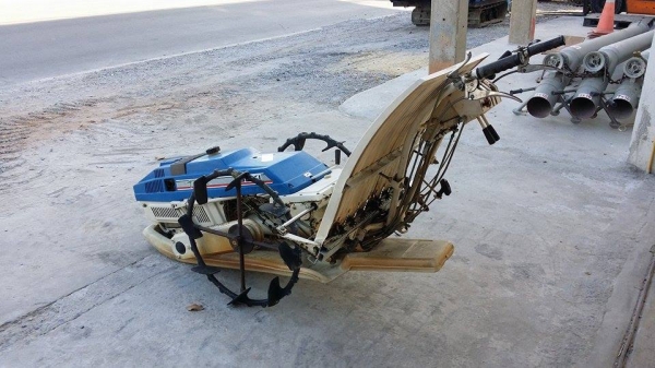 รถดำนา ISEKI เก่าญี่ปุ่น ดำนา 2 แถว ขนาดกระทัดรัด สภาพสวย เครื่องยนต์ติดง่าย สภาพพร้อมใช้งาน ไม่เคยใช้งานในไทย รถดำนา ISEKI เก่าญี่ปุ่น ดำนา 2 แถว ขนาดกระทัดรัด สภาพสวย เครื่องยนต์ติดง่าย สภาพพร้อมใช้งาน ไม่เคยใช้งานในไทย