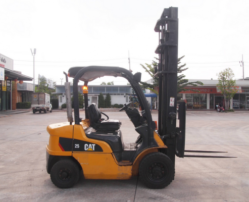 จำหน่าย Forklift CAT ดีเซล DP25N (ยุโรป) เสา 5 เมตร เกียร์ออโต้ ปี 2004 จำหน่าย Forklift CAT ดีเซล DP25N (ยุโรป) เสา 5 เมตร เกียร์ออโต้ ปี 2004