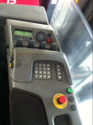 จำหน่าย Forklift ไฟฟ้า นั่งขับ NISSAN UNS200DTFVRC540 (ยุโรป) ปี 2007 ขนาด 2 ตัน เสา 5.4 เมตร ติด Side-Shift