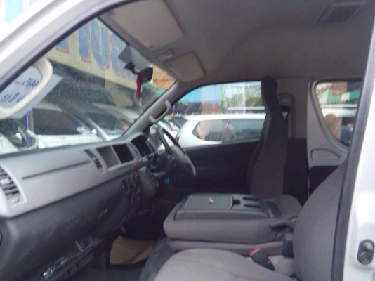 ขายรถตู้ TOYOTA COMMUTER ดีเซลล์ ปี 2013 ราคา 899,000 บาท สภาพเดิมๆ สนใจโทรสอบถามได้นคะ 0922726669 ตันหยงค่ะ ขายรถตู้ TOYOTA COMMUTER ดีเซลล์ ปี 2013 ราคา 899,000 บาท สภาพเดิมๆ สนใจโทรสอบถามได้นคะ 0922726669 ตันหยงค่ะ