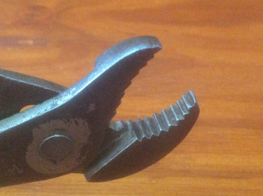 ขายคีม  Vintage Vacuum Grip 7"