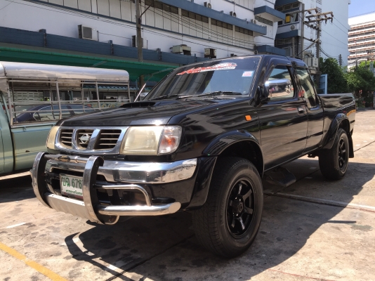 นิสสันฟรอนเทียร์  2.5turboโฟวิวล์ 4x4 ปี01 ราคา180,000฿