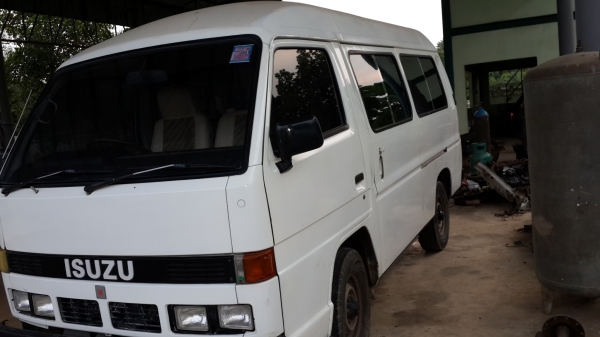 ขาย ISUZU BUDDY 90 แรง มีแอร์ เครื่องดี ราคา 90000 ขาย ISUZU BUDDY 90 แรง มีแอร์ เครื่องดี ราคา 90000