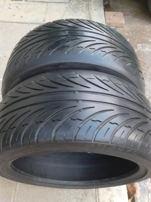 245/40R18 SUNNY ปี 2013 มี 2 เส้น tel.081-427-3941