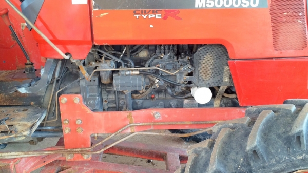 ขายรถไถ KUBOTA M 5000 สภาพดีเดิมๆพร้อมใช้งาน อุปกรณ์ครบ 3 ชิ้นมีพร้อมดันหน้า ผานพรวนและ โรตารี่