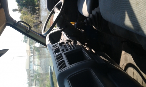 ขาย 6 ล้อ โตโยต้า 120 แรง กระบะ4.5 เมตร เอกสารเล่มทะเบียน