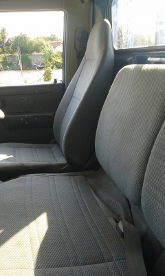 ขาย 6 ล้อ โตโยต้า 120 แรง กระบะ4.5 เมตร เอกสารเล่มทะเบียน