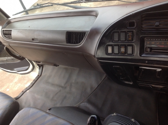 ขายรถหกล้อบรรทุกติดเครน