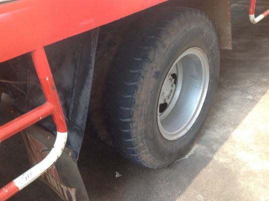 ขายรถหกล้อบรรทุกติดเครน