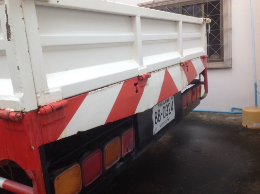 ขายรถหกล้อบรรทุกติดเครน