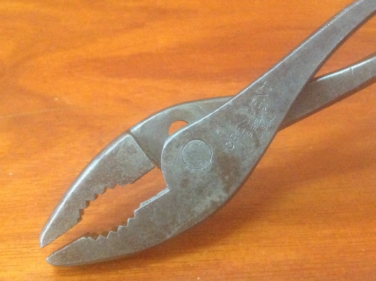 ขายคีมเอนกประสงค์ Vintage Crescent 923-7 ขนาด 7 1/2"