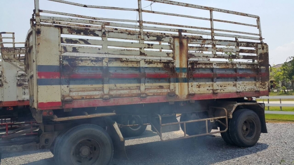 ขายรถบรรทุก 18 ล้อพ่วงแม่ลูกดัมพ์ ISUZU ROCKY 240 แรงม้าปี 2537หางพ่วง 2 เพลาอู่พนัสปี 2537 ราคา 1250000