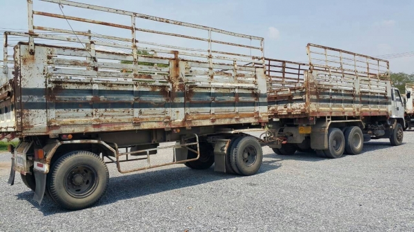 ขายรถบรรทุก 18 ล้อพ่วงแม่ลูกดัมพ์ ISUZU ROCKY 240 แรงม้าปี 2537หางพ่วง 2 เพลาอู่พนัสปี 2537 ราคา 1250000