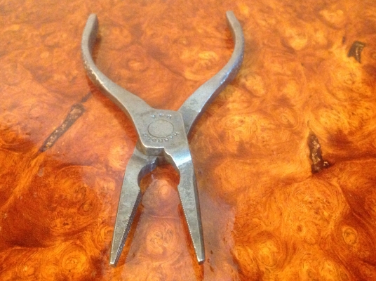 ขายคีมปากจิ้งจก Vintage Harrold