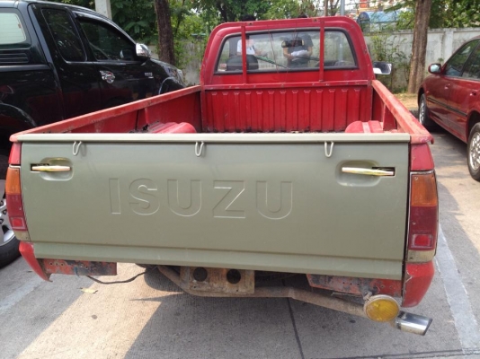 ขายอีซูซู2200ปี27ทะเบียนโอน