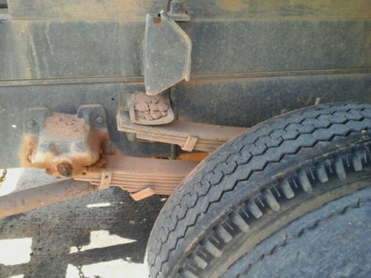 รถอีซูซุ 6 ล้อดั้ม FTR 165 แรงม้า.    สนใจติดต่อ  081 - 6079515