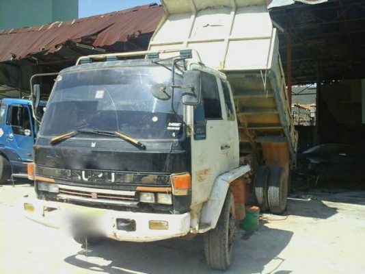 รถอีซูซุ 6 ล้อดั้ม FTR 165 แรงม้า.    สนใจติดต่อ  081 - 6079515