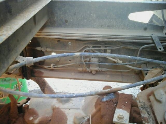 รถอีซูซุ 6 ล้อดั้ม FTR 165 แรงม้า.    สนใจติดต่อ  081 - 6079515