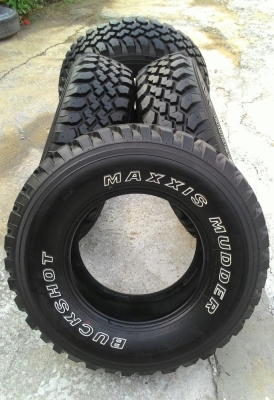 ขาย ยางMud MAXXIS 265/75R16 ปี 14 สวยๆ