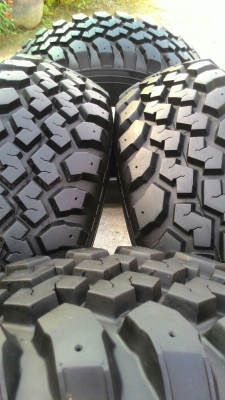 ขาย ยางMud MAXXIS 265/75R16 ปี 14 สวยๆ