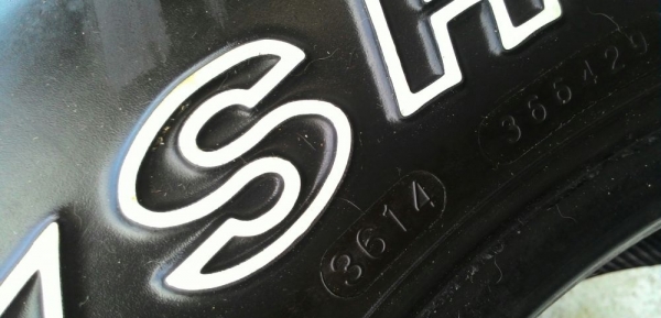 ขาย ยางMud MAXXIS 265/75R16 ปี 14 สวยๆ