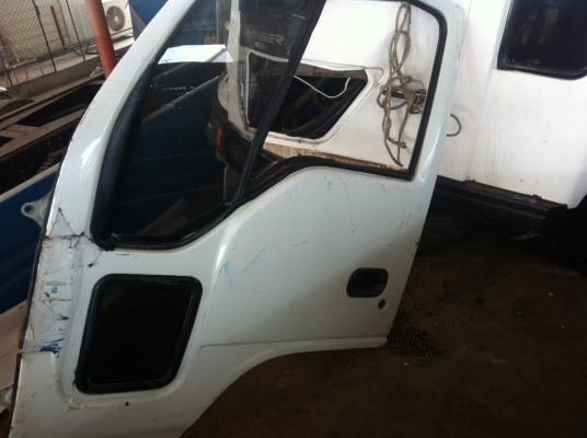 ขายประตูหัวกาตูนนอก  ข้างซ้าย สภาพตามรูป