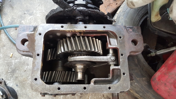 ขายเกียร์สโลว์HINOพร้อมใช้เอาไปใส่ได้เลยครับบิ้วใหม่ทั้งลูกแล้ว