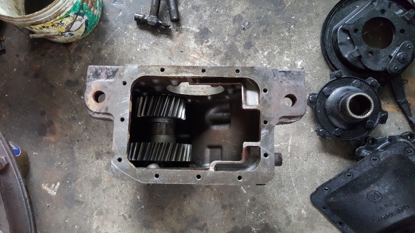 ขายเกียร์สโลว์HINOพร้อมใช้เอาไปใส่ได้เลยครับบิ้วใหม่ทั้งลูกแล้ว