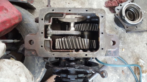 ขายเกียร์สโลว์HINOพร้อมใช้เอาไปใส่ได้เลยครับบิ้วใหม่ทั้งลูกแล้ว