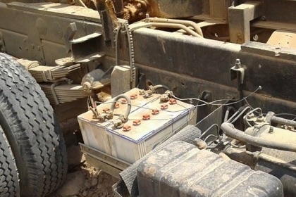 ISUZU NRR 175 HP 6BG1 หกล้อดั๊มพ์ กระบะดั๊มพ์เหล็ก 5 ตันความยาว 3.50 เมตรสภาพดีพร้อมบรรทุกหนักได้เลยครับ เครื่องยนต์ 175 แรงฝาส้มเครื่องแรงดีกำลังดีมากครับ หัวเก๋งสวยไม่มีผุภายในเก๋งคอนโซลครบพร้อม พวงมาลัยเพาเวอร์ เบรคลม ช่วงล่างใหญ่คัชซีไม่มีแตกไม่มีบวม