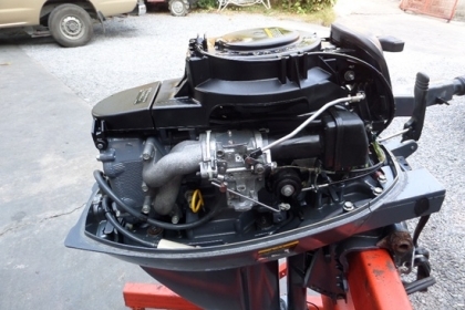 ขาย เครื่องเรือYAMAHA 9.9 แรง 4 จังหวะ สภาพสวยพร้อมใช้ เครื่องติดง่ายเดินดี ราคา 42,000