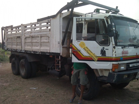 ขาย 10 ล้อดั้มหลงฟูโช่รุ่น FN527MA 26173 เครื่อง6D16 195 แรง 10 สปีด ปี 46