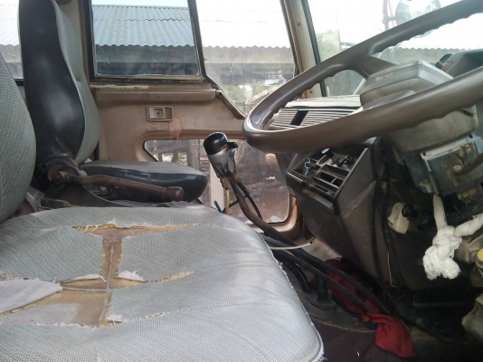 ขาย 10 ล้อดั้มหลงฟูโช่รุ่น FN527MA 26173 เครื่อง6D16 195 แรง 10 สปีด ปี 46