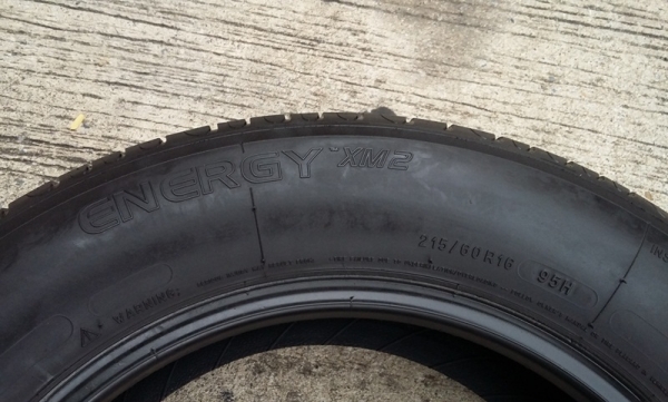 ยาง,215-60-16 MICHERLIN ENERGY XM2 ปี3212 ดอกหนาชุด 3,000