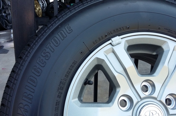 ล้อ,Ventury พร้อมยางBridgestone Japan 195R15 ปี14ชุด 20,000