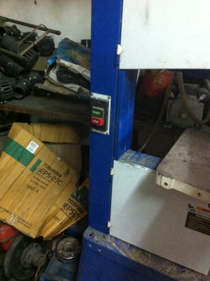 เลื่อยสายพาน OAV ขนาดมอเตอร์ 3/4 แรงม้า ใข้ไฟบ้าน 220 V.