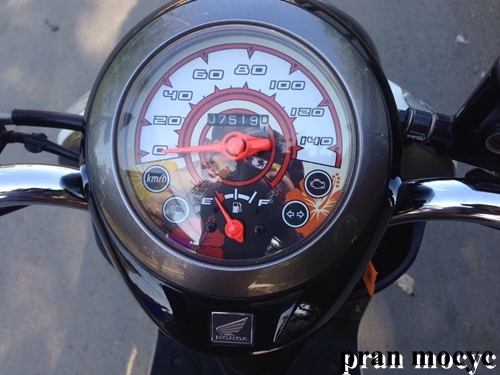 scoopy-iสีขาวดำ ปี2557