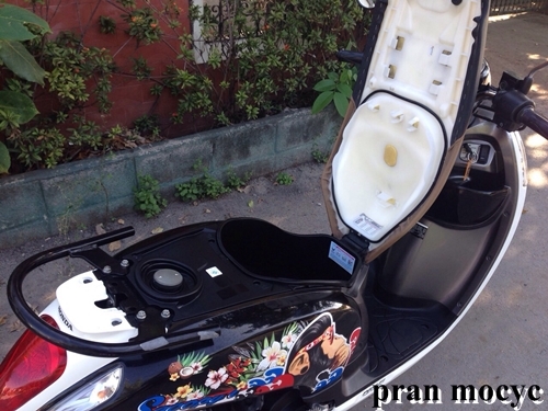 scoopy-iสีขาวดำ ปี2557