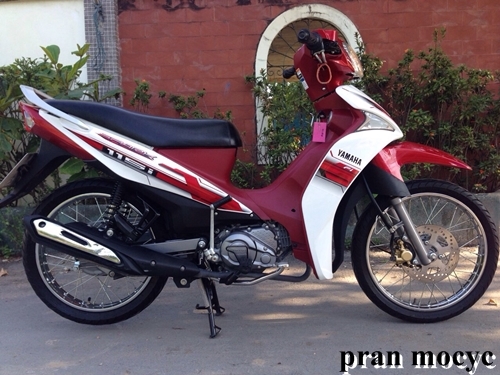 spark115iสีขาวเเดง สตาร์ทเท้า ปี2557