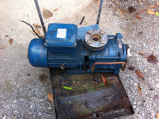 ปั๊มน้ำแรงดันสูง 3 สเตจ ยี่ห้อ JUFIWA 4 แรงม้า ดันน้ำขึ้นตรงได้ถึง 72 ม.