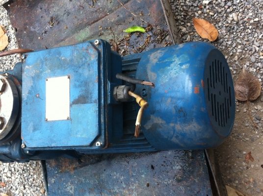 ปั๊มน้ำแรงดันสูง 3 สเตจ ยี่ห้อ JUFIWA 4 แรงม้า ดันน้ำขึ้นตรงได้ถึง 72 ม.