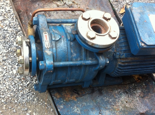 ปั๊มน้ำแรงดันสูง 3 สเตจ ยี่ห้อ JUFIWA 4 แรงม้า ดันน้ำขึ้นตรงได้ถึง 72 ม.